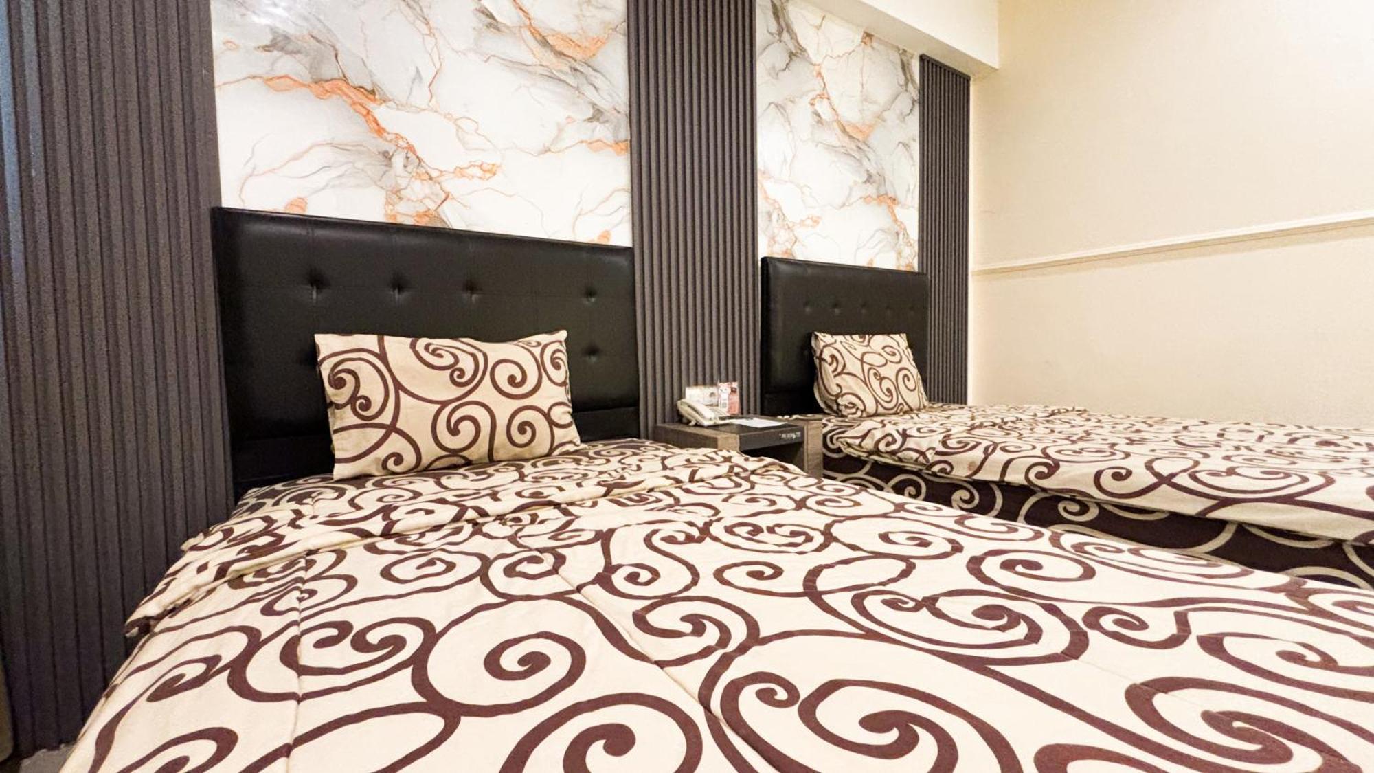 Utc Hotel Семаранг Экстерьер фото